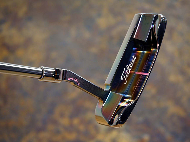 The putter that started it all. Scotty made a Newport Mil-Spec at 33 with pink paint, then color-coordinated it with a Pink Poodle headcover. 