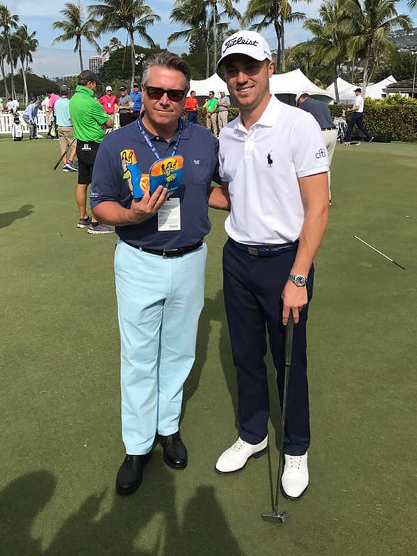Scotty with Titleist Brand Ambassador Justin Thomas on the practice green at the Sony Open.